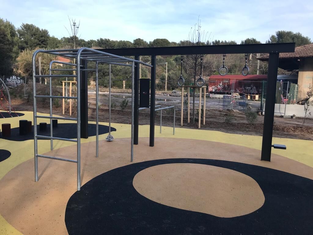 Structure de street workout en accès libre