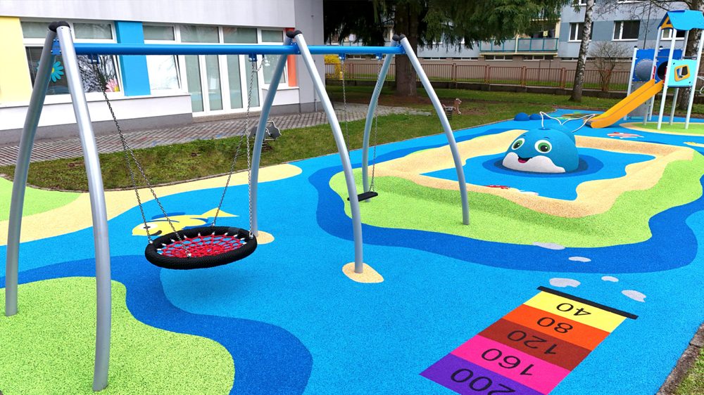 Sol EPDM bleu et rose avec motifs ludiques